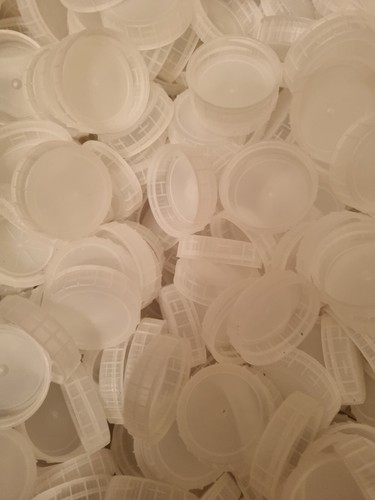 200 translucent white plastic - 200,