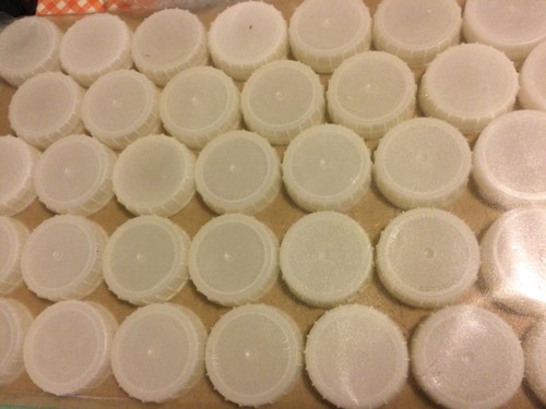 White plastic screw top - white,
